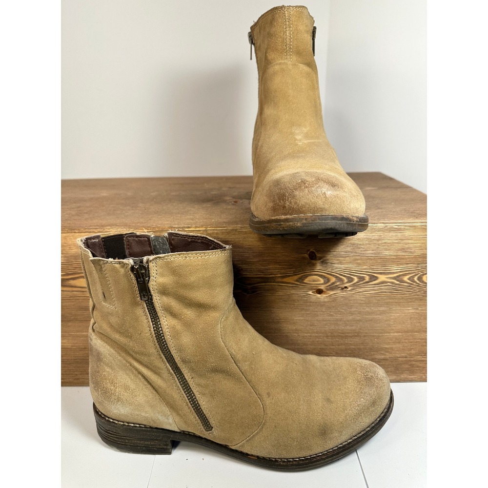 Eric Michael Womens Suede Ankle Boots SZ 9 Wool Lined Portugal Western Zip